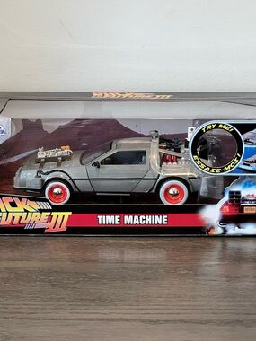 Jada Toys - (Back to the Future 3 - TIME MACHINE) - Scale 1/24 - (Diecast)